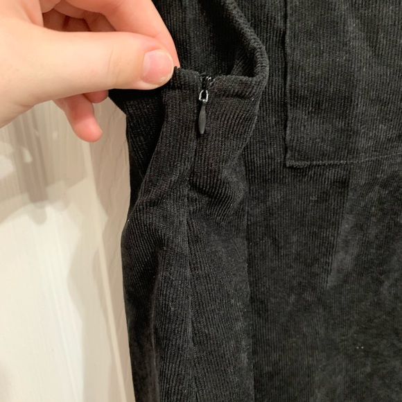 BOUTIQUE OVERALL DRESS - Picture 3 of 5